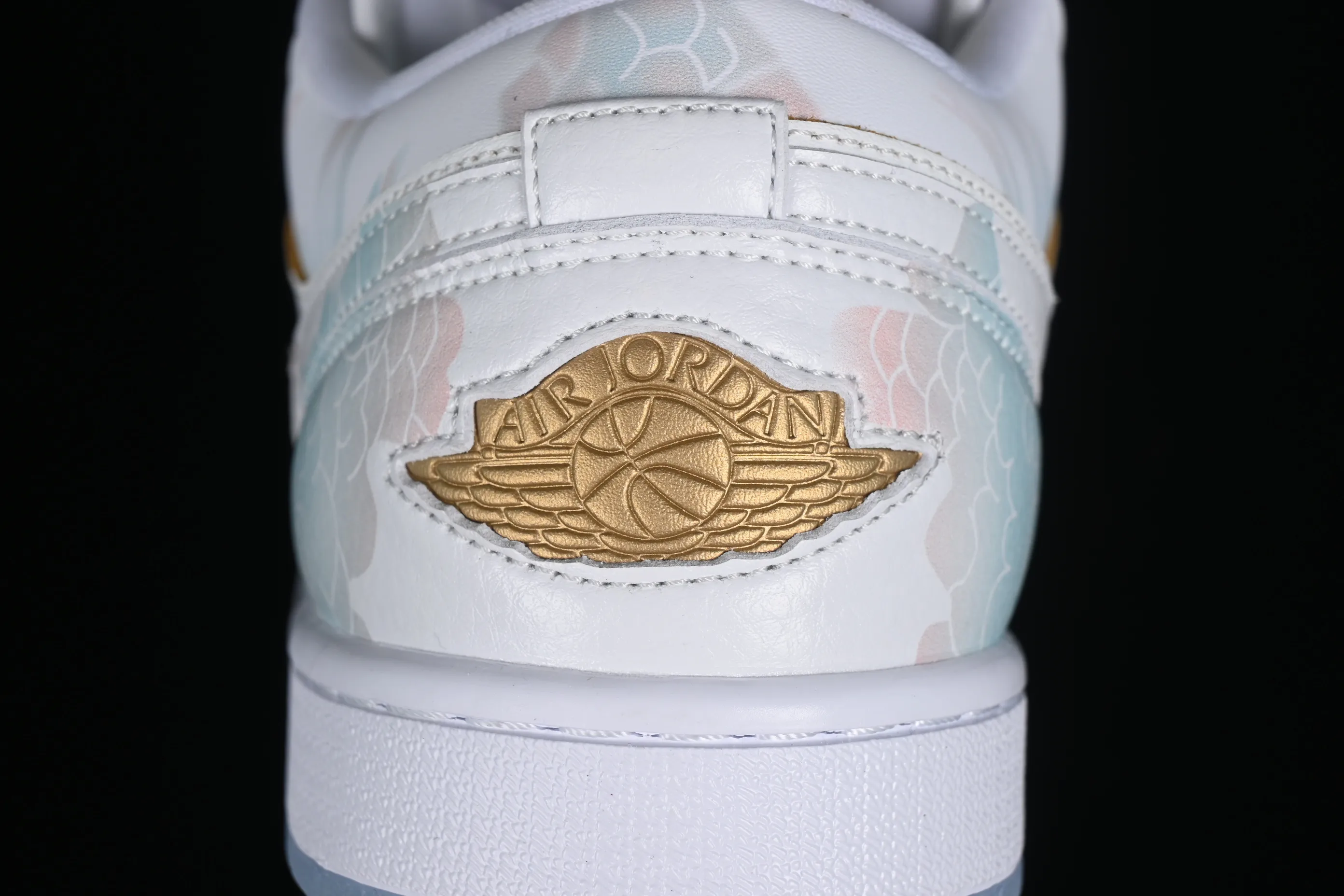 All Categories Air Jordan Jordan Series Basketball Shoes Air Jordan 1 Low Air Jordan 1 Low AJ1 Joe 1 Year of the Dragon Limited New Chinese Style Customization Steam Puppet-Third Prince Ao Bing Low State Cultural Casual Shoes FN8901-164